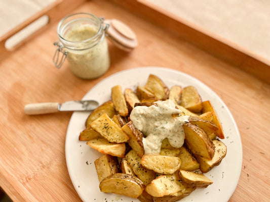 Patatas gajo con salsa estilo Deluxe