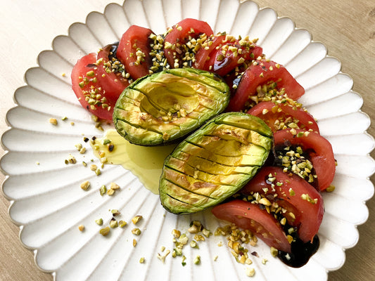 Ensalada templada de aguacate y tomate