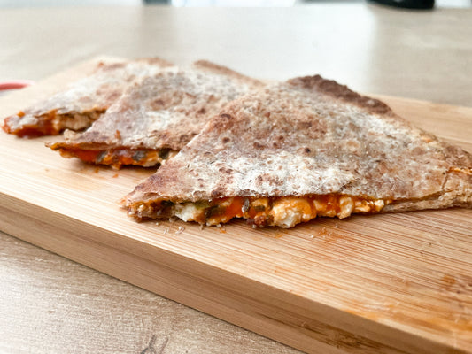 Quesadillas de queso crema y tomate