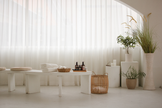 Dos aliados que te salvan el verano (uno enfría, el otro ordena)