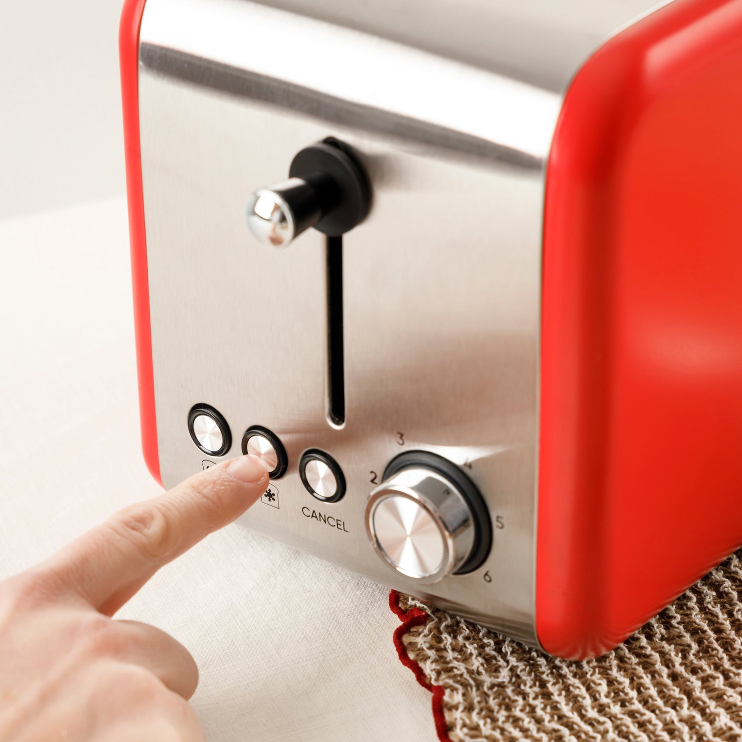 Crispy Red Toaster Mellerware